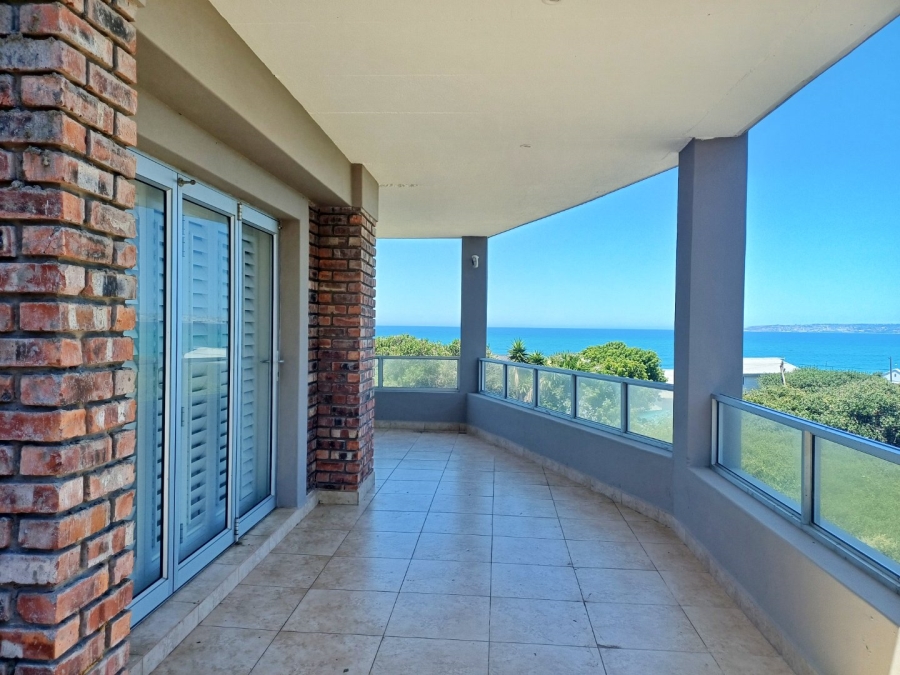 5 Bedroom Property for Sale in Reebok Western Cape